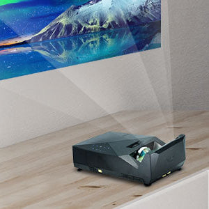 Ultra short throw projector